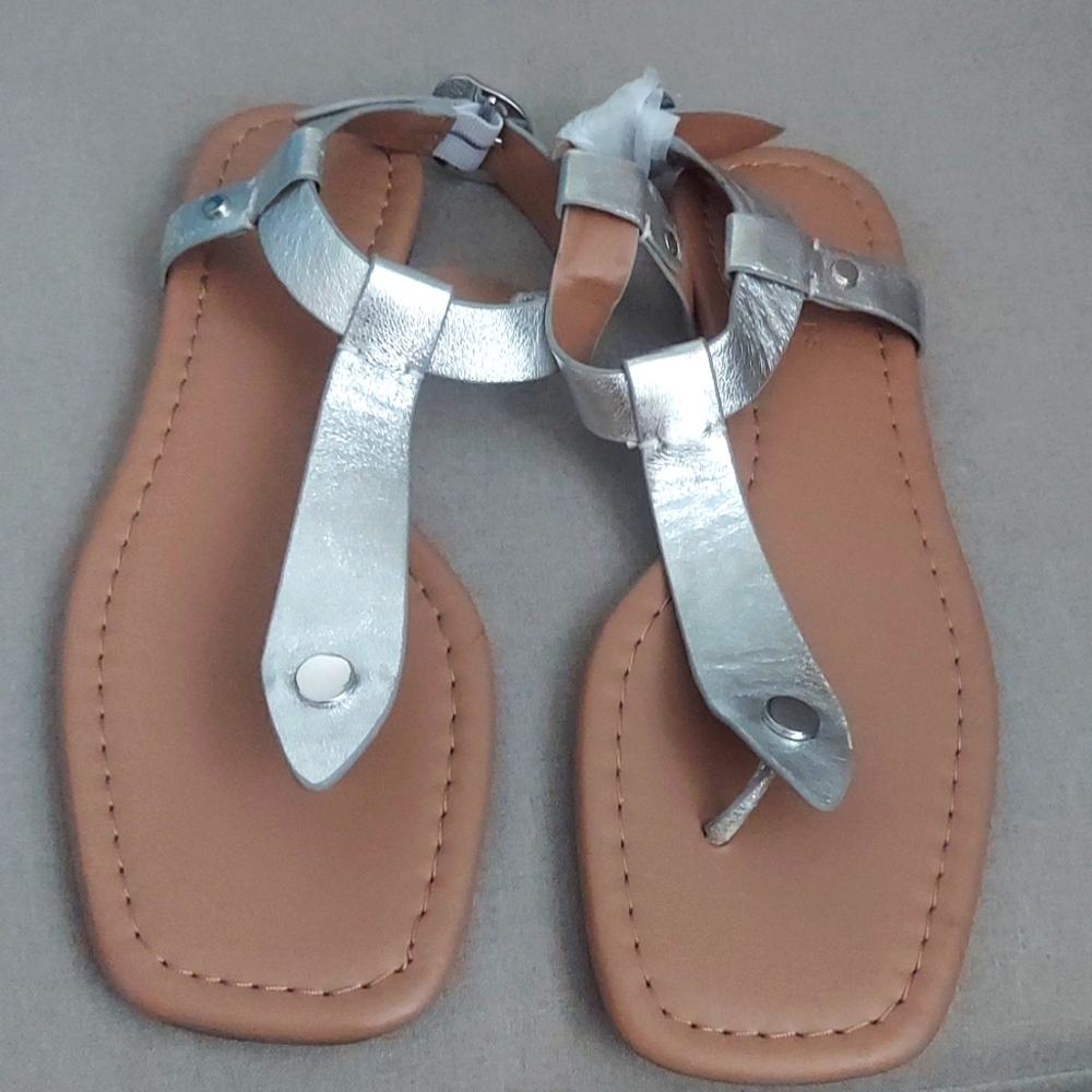 New Aerosoles Comfortable Women's Sandal In Silver Genuine Leather Size 10